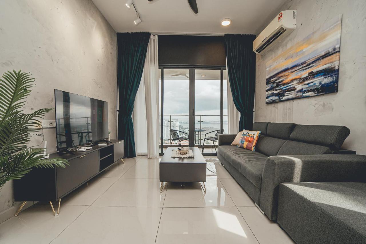 Danga Bay Seaview 3br Bigbalcony By Our
