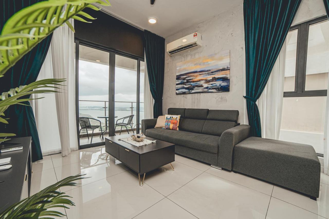 Apartment Danga Bay Seaview 3br Bigbalcony By Our
