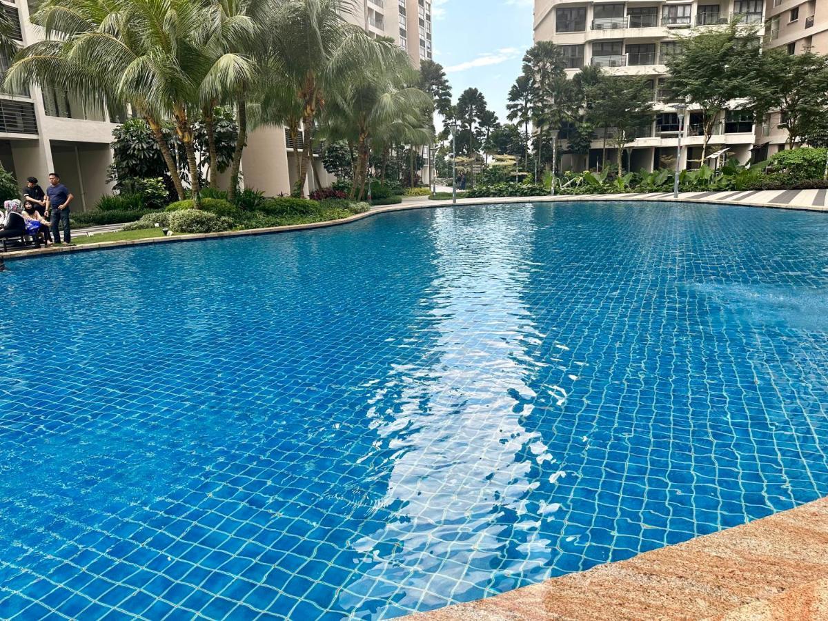 Apartment Danga Bay Seaview 3br Bigbalcony By Our *