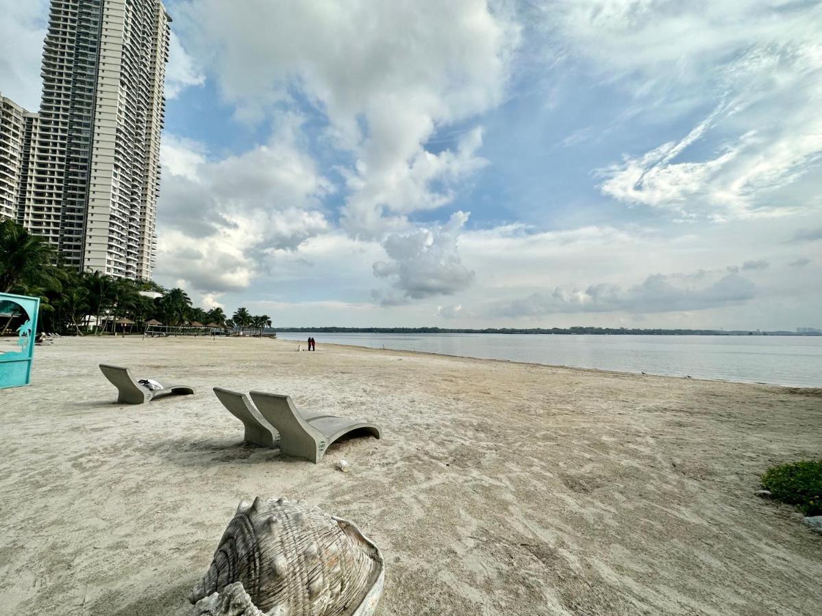 Danga Bay Seaview 3br Bigbalcony By Our